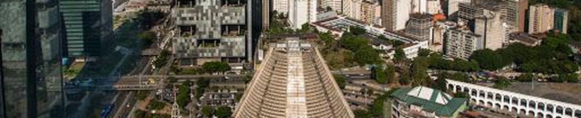 Vista aérea da Catedral Metropolitana de São Sebastião do Rio de Janeiro - RJ. 