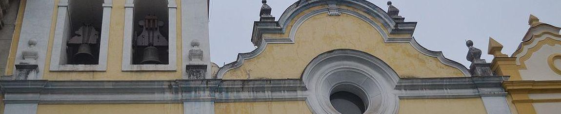 Detalhes da fachada do Santuário São Francisco de Assis em São Paulo - SP.
