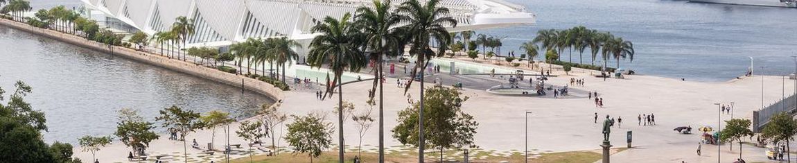 Imagem da Praça Mauá no Rio de Janeiro - RJ com o Museu do Amanhã ao fundo.