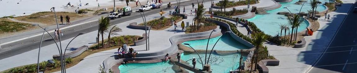 Vista da Praça das Águas na orla da Praia do Forte em Cabo Frio - RJ.