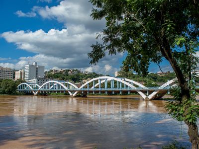 Passagens de ônibus de Barra Mansa para Lorena