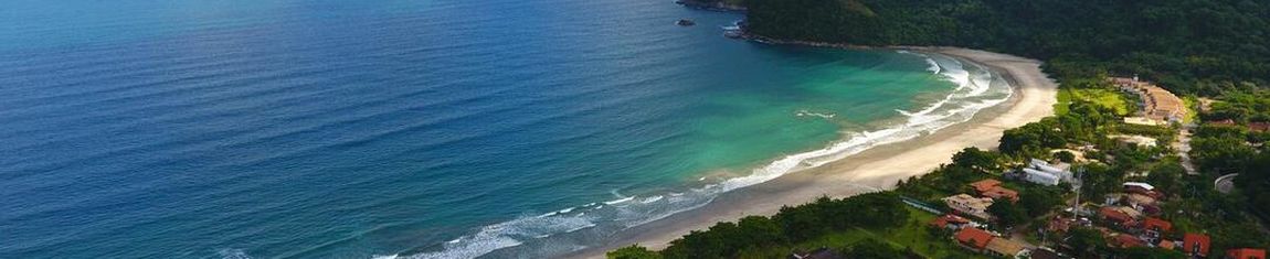 Vista aérea da Praia de Guaecá em São Sebastião - SP. 